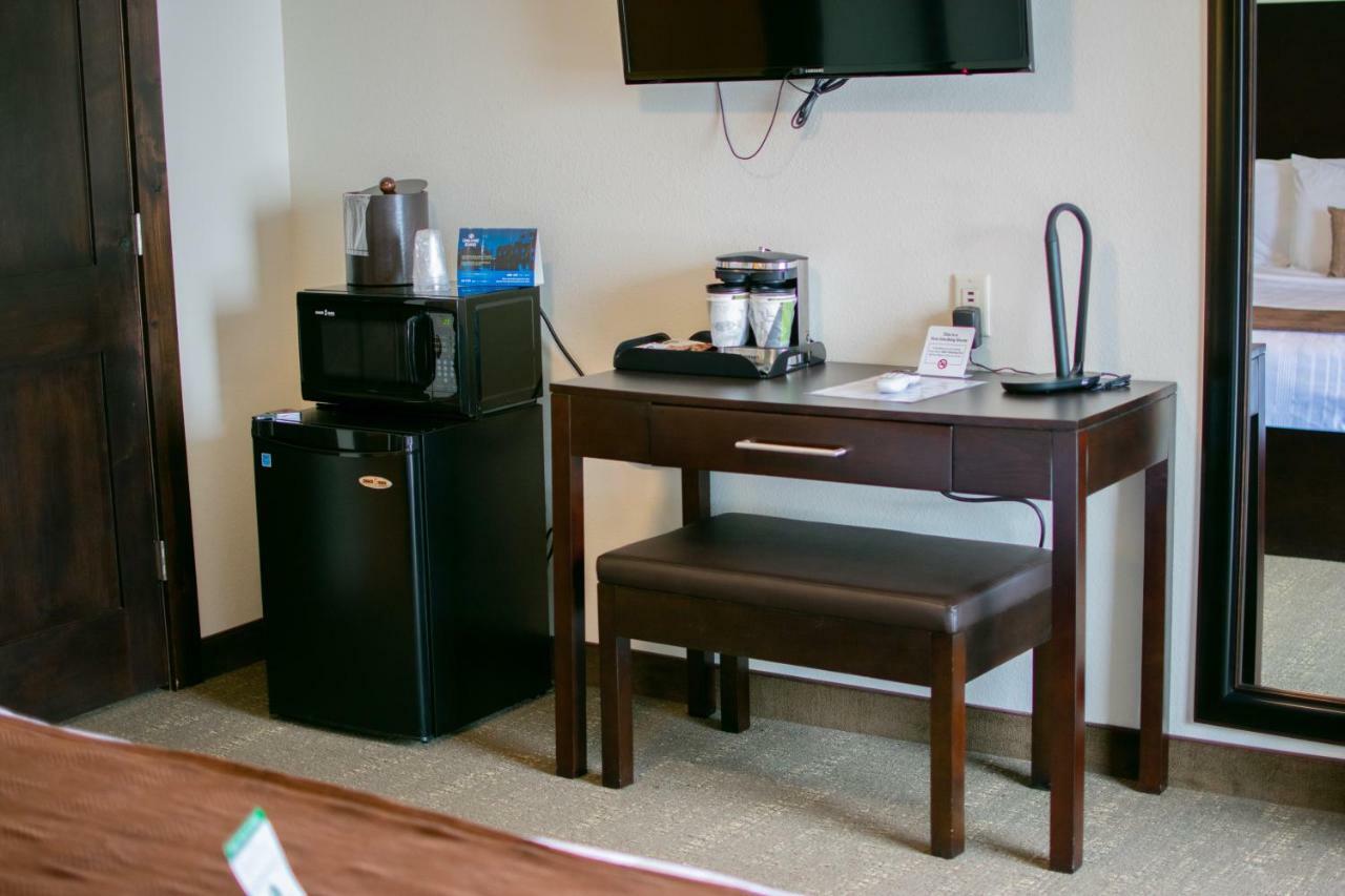 Boarders & By Cobblestone - Motel 2*